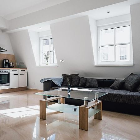 Ferienwohnungen Schleicher Mit Klimaanlage Zirndorf Ngoại thất bức ảnh